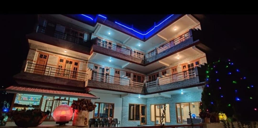 The White House Hotell Kasol Exteriör bild